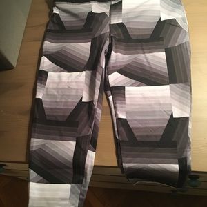 Cropped workout pants